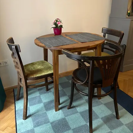 K15 Cozy Apartment